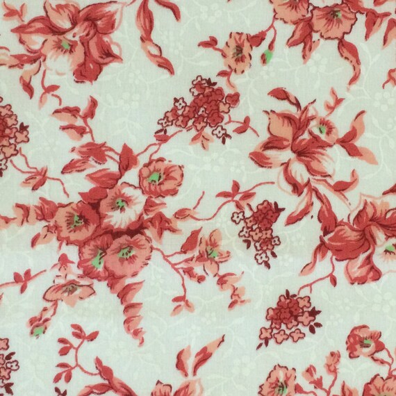Pink Floral Fabric / Pink Fabric / Floral Fabric / Cotton Blend Fabric
