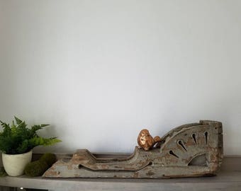 Antique Wood Corbel Farmhouse Chippy Paint