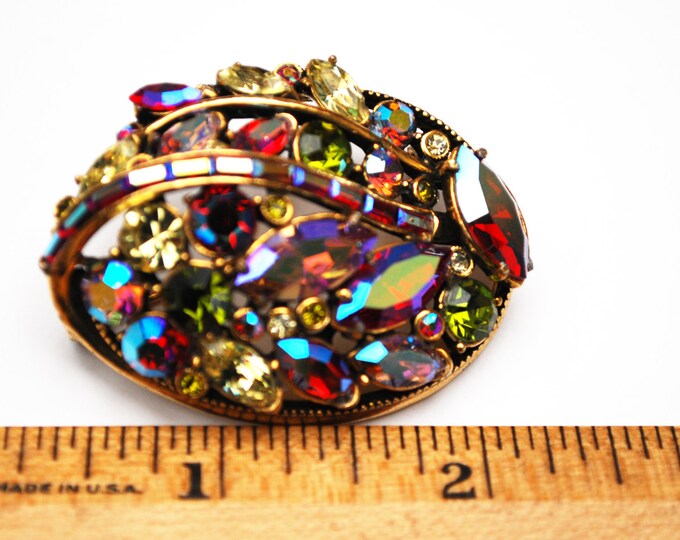 Hollycraft Rhinestone Brooch - Signed Corp 1959 - colorful Aurora Borealis crystal - Domed Pin