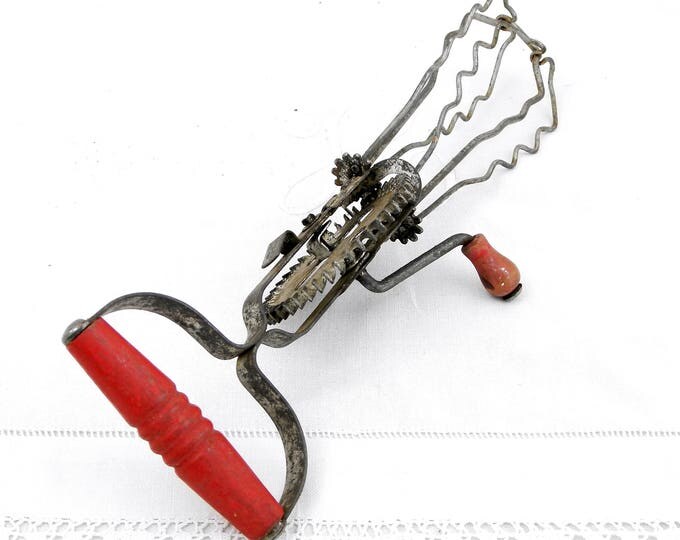 Vintage French Egg Whisk made of Metal and Wood, Mechanical, with Red Wooden Handle, Kitchen Decor, Country Decor, Kitchenalia, Kitchenware