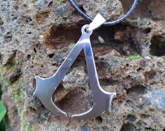 Assassins Creed, necklace with pendant