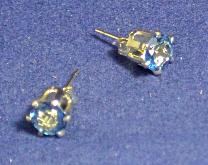 Mystic Blue Topaz Suds, 6mm Round, Natural, Set in Sterling Silver E979