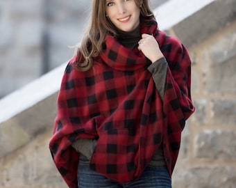 Womens Poncho, womens cape, Buffalo Plaid, Cowl Poncho, fleece poncho. Winter Cape