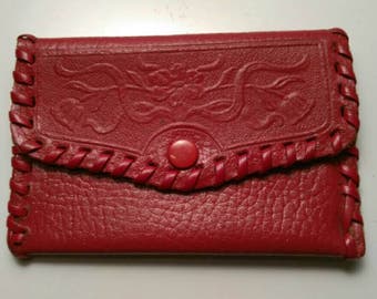 Small vintage change purse, red leather coin purse, vintage coin wallet, leather stitched,l art nouveau floral pattern, snap close purse