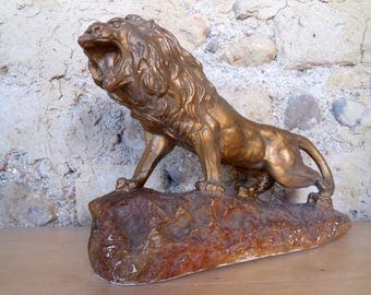 Plaster lion figurine Antique French lion statue