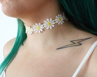 Daisy Choker - Flower Choker - Choker Necklace - Flower Necklace - Daisies - Thick Choker - Thin Choker - Floral Jewelry - Choker - Chokers