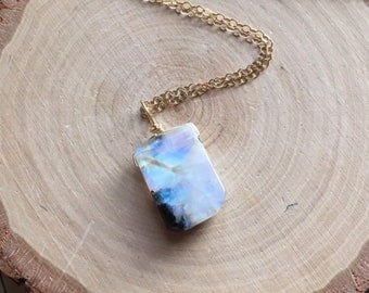 Rainbow Moonstone Necklace - Moonstone Necklace - Moonstone -Moonstone Jewelry - Crystal Necklace - Gift For Her - June Birthstone Necklace