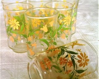 Seven Unique Vintage Juice Glasses With Yellow Flowers And Green Leaves