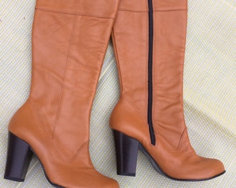 Size 39 Gypsy Boots - White Zigzags