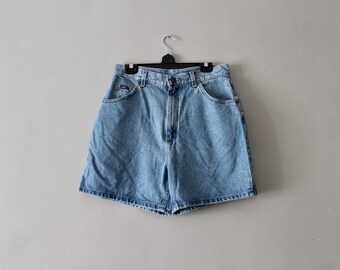 Vintage 1990s High Waisted Denim Shorts | Relaxed Fit Denim Shorts | Vintage Lee Shorts