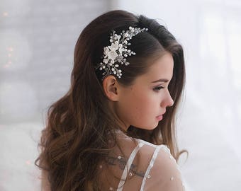 Floral Ivory Bridal Hair Comb Pearl Silver Wedding Headpiece Flower Adornment Bridal Hair Piece Halo Jewelry Wedding Gift Beaded Hair Comb