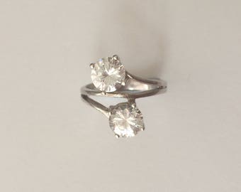 Vintage 1980's Clear Round Diamante Crystal Rhinestones Crossover Twist Ring Size M