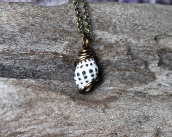 Small Seashell Necklace made in Hawaii - Hawaiian Jewelry - Ocean Inspired Shell Jewelry from Hawaii - Seashell Jewelry - Hawaii Necklace