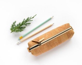 Pencil case zipper, cork pencil case, vegan pencil case, eco friendly pencil case, organic pencil case, cork pouch, natural cork pencil bag