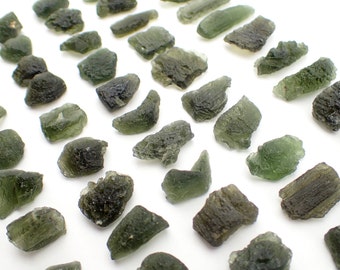 ONE Moldavite from Czech Republic - appx. 3/4" - natural genuine authentic green tektite specimen sample raw stone