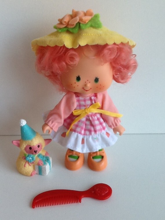 strawberry shortcake peach doll