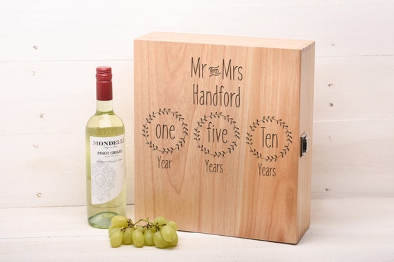 ... Gift Mr and Mrs Wine Box Champagne box 3 bottle personalized Gift WB5