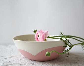 Pink bowl,large serving bowl,ceramic bowl,salad bowl,porcelain dinnerware,modern pottery,cereamic pasta bowl,stoneware bowl,gift for couple