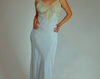 Vintage Nightgown, Bridal Nightgown, 40s Nightgown, Blue Nightgown, Vintage Lingerie, Long Nightgown, Honeymoon Nightgown, Hollywood Glamour