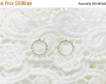 SALE - Circle Stud Earrings - Open circle Silver Earrings - Minimalist jewelry