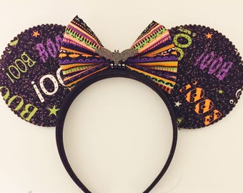 Boo! Halloween Mickey ears! Boo! Halloween Minnie ears! Complete with a glitter bat bow center!
