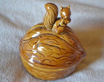 Ceramic squirrel and nut covered dish