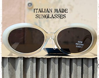 Occhiali da sole donna ovale bianco perla sfumato Oval sunglasses woman pearl white nuanced style Kurt Cobain Made in Italy