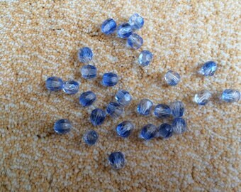 20 oval bead has a reflection bleut 6 mm Crystal facet