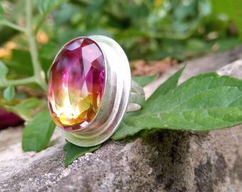 Watermelon tourmaline activates stagnant energy and releases blocked energy.