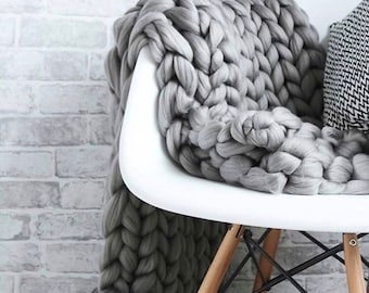 30" x 40" chunky knit blanket/throw
