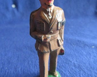 Antique 1936 Barclay Army Doctor Lead Toy Soldier