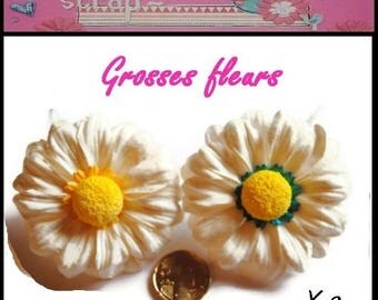 Set of 2 large white paper flowers embellishment scrapbooking 2 *.