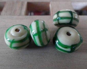 1 x 14mm striped glass bead
