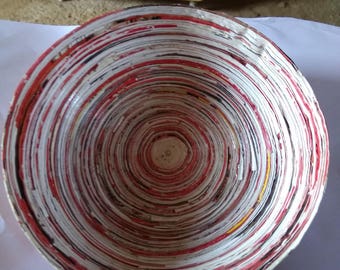 Recycled and laquered paper bowl