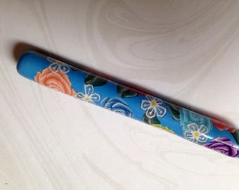 Crochet Hook, Extended Handle, polymer clay, Roses