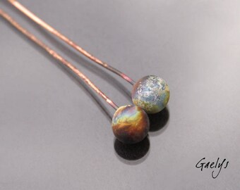 Destock - Apprêt pour bijoux - Paire d'épingles lampwork boule moyenne - multicolore, verre dépoli - Gaelys