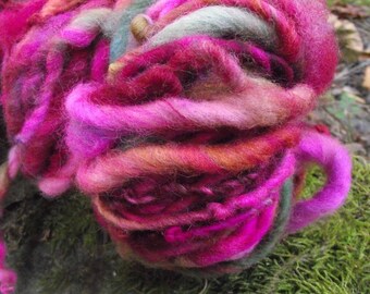 Handspun yarn, handpainted,Super Bulky Thick and Thin Art Yarn, Burly Spun Felted wool art yarn-Painting Roses