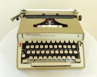 vintage Typewriter, Remington Monarch, 1963, taupe color, home decor, vintage office