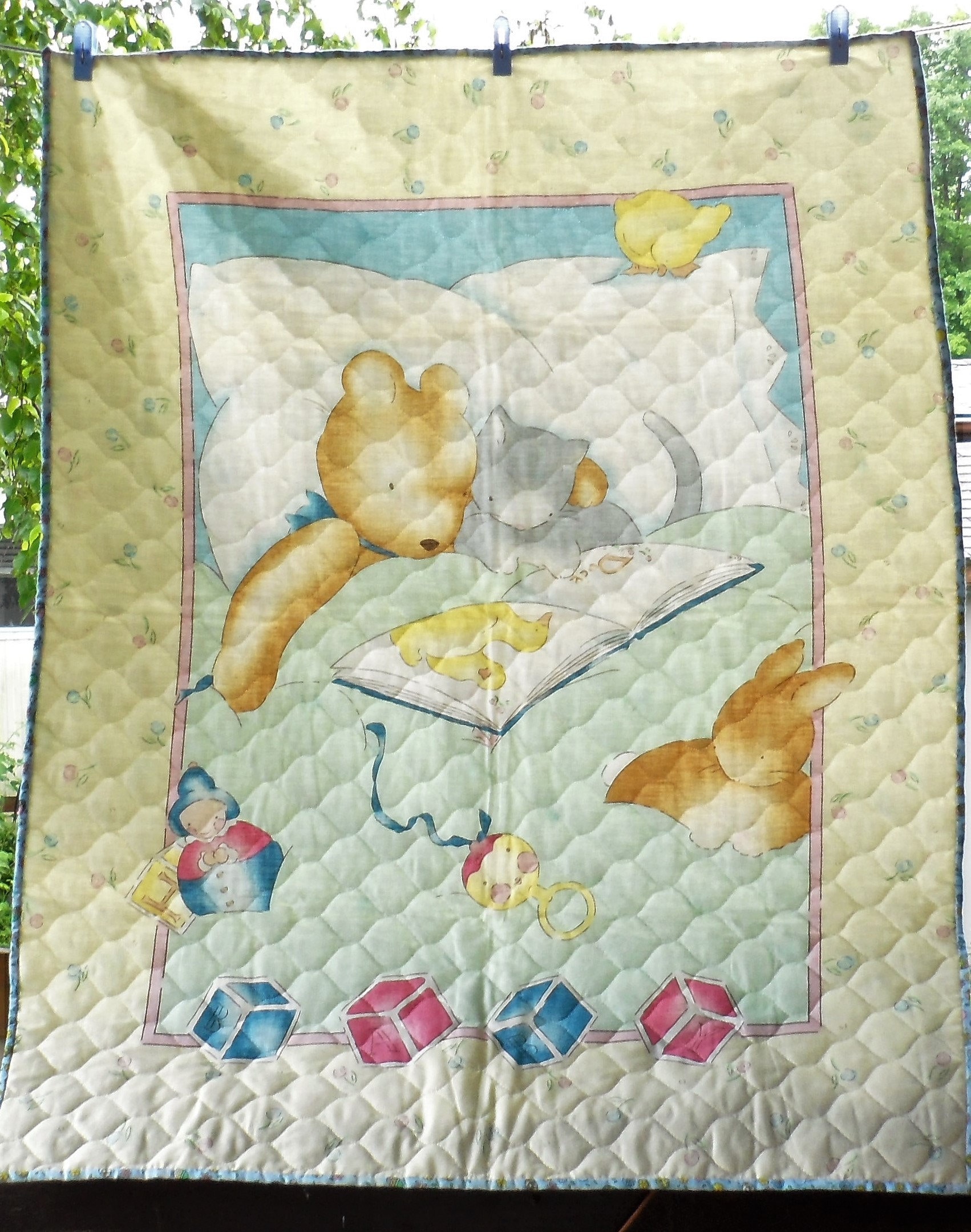Vintage Baby Unisex Panel Quilt/Prequilted Fabric Panel Small