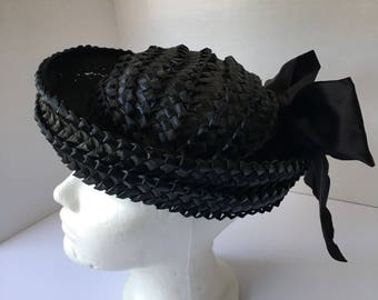 Breton Style Ladies Black Straw Boater Hat w satin bow schoolgirl 50s 60s Vintage summer Sun Hat Women Dressy Curved Brim