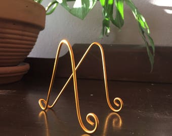25 pk Large GOLD MINI Easel Stand Holder FOR 5" x 7" Table Name Holders Photo Card Art Holder Place Card Business Card Promotion Display