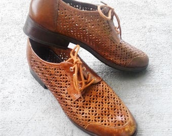Ladies Vintage Leather OXFORDS Size 9