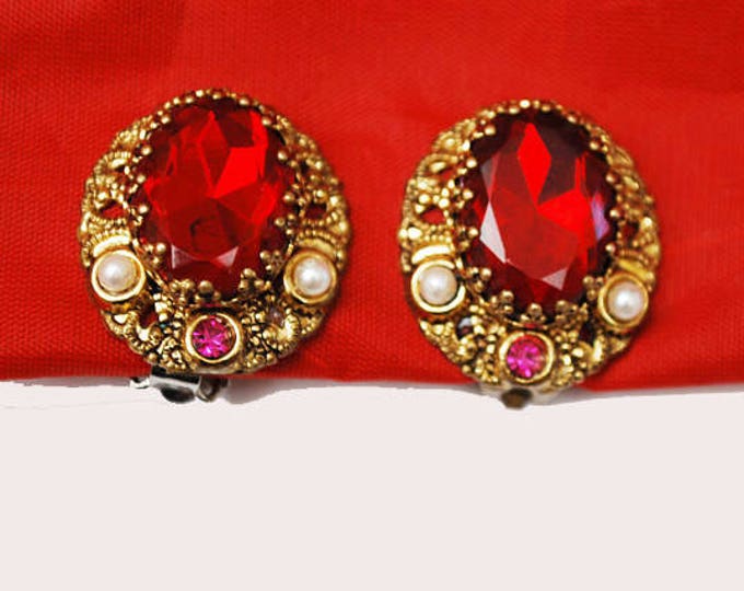 Red Crystal Earrings - West Germany - Clip on earring - red rhinestone - white pearl