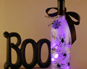 Purple spider wine bottle light, Halloween decoration, purple and black