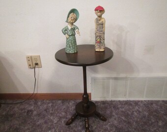 vintage Round Pedestal Entry Table , side Table, End Table, Bed table, Lamp table, bed stand, wood table