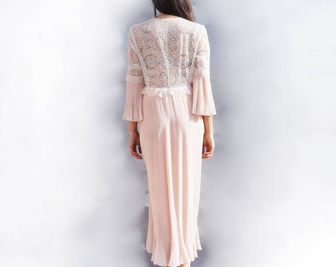 Lace Bridal Nightgown, Christian Dior Peignoir, Chantilly Lace Peignoir, Bridal Lingerie, Vintage Lingerie, Wedding Nightgown, Bridal Robe