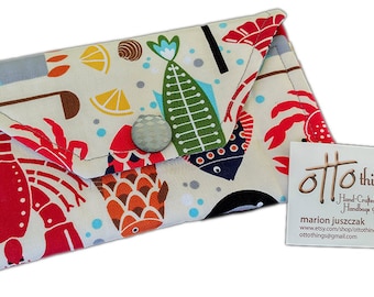 Seafood Lovers' Tri Fold Wallet: Crab, Lobster, Shrimp, Clams, and More!