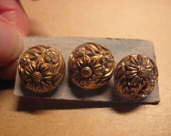 3 gold glass buttons with flowers and leaves 1920's 17mm diameter 050617/27