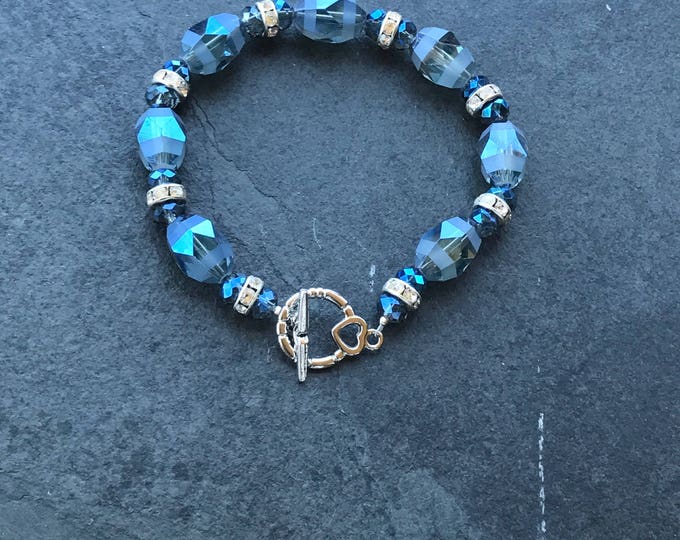 Blue crystal bracelet, blue bridal bracelet, dark blue bracelet, indigo blue bracelet, blue crystal jewelry, dark bridal jewelry