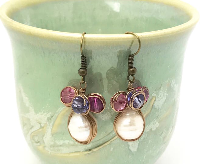 Pink freshwater pearl brass earrings, Light pink pearl dangle, Natural Light Pink Freshwater Pearl Earrings